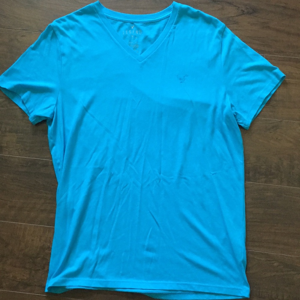 Men’s American Eagle V-Neck T